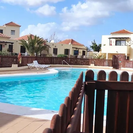 Casa Ive Romantic Pool Vakantiehuis *