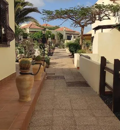 Casa Ive Romantic Pool كاليتا ذي فوستي